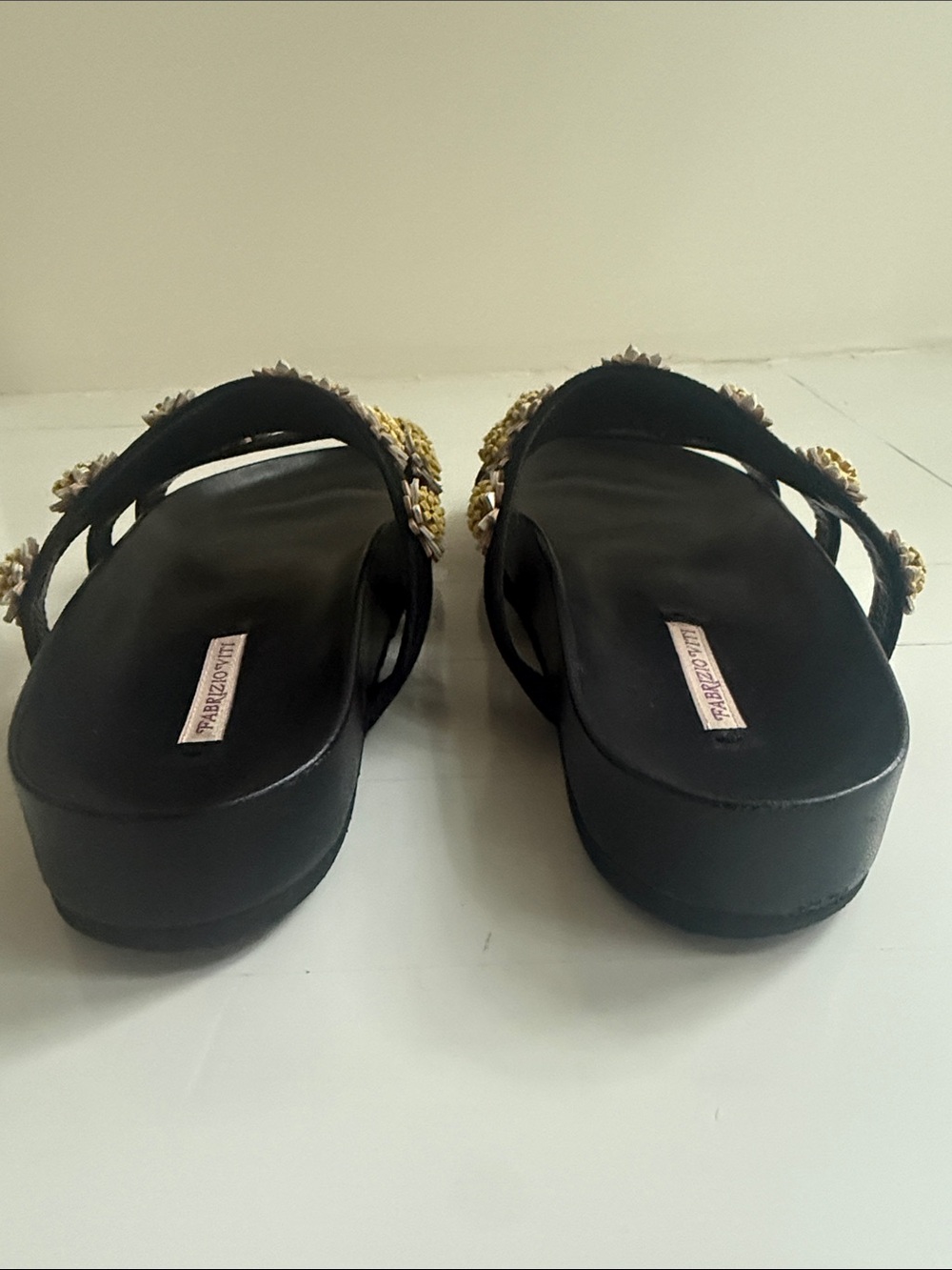 Title:
Fabrizio Viti Berkley Daisy Slide Sandals Black Size 38 - Picture 6 of 8